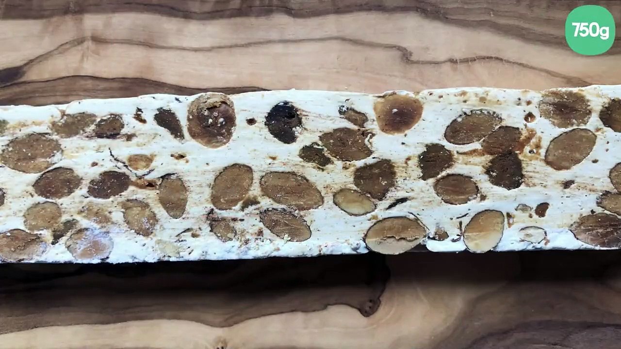 Nougat blanc, amandes, pistaches et noisettes