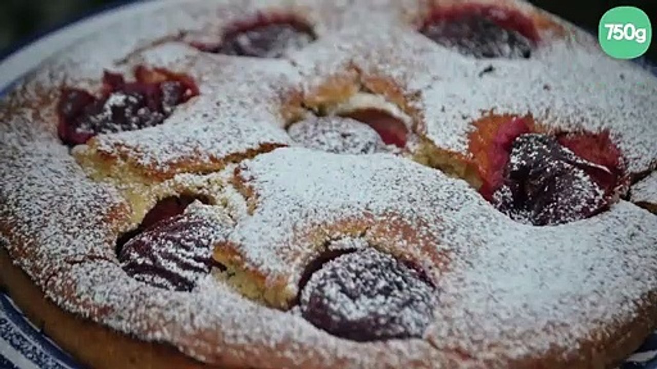Tarte à l'épeautre et aux prunes rouges