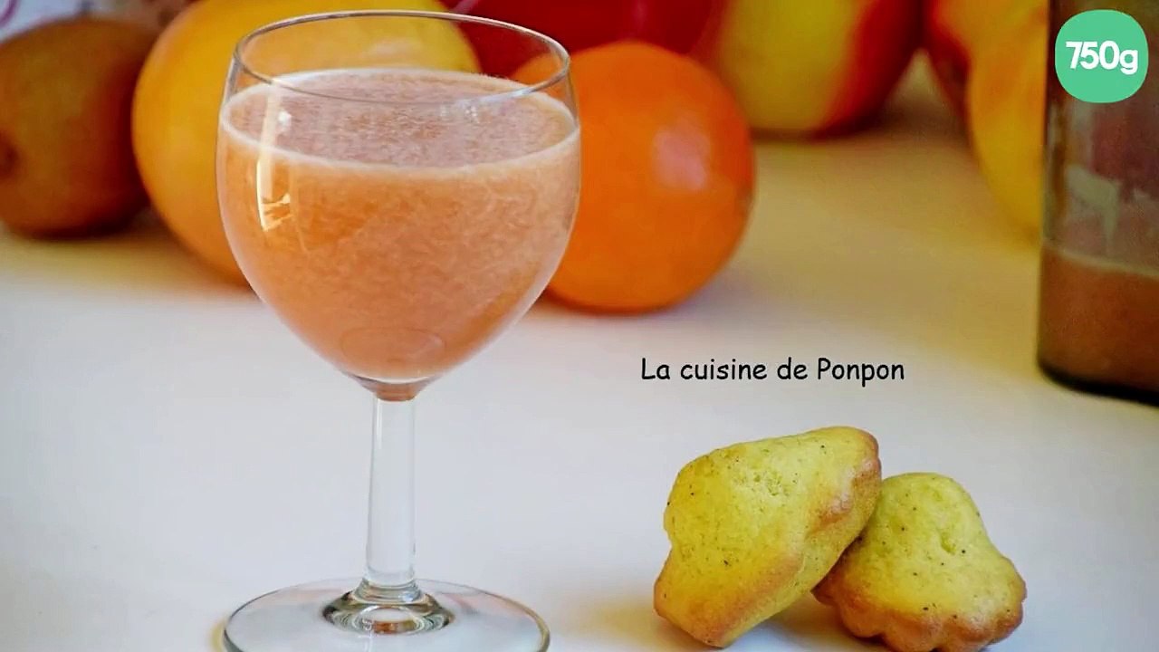 Jus d'orange, pamplemousse, kiwi et sirop d'amour
