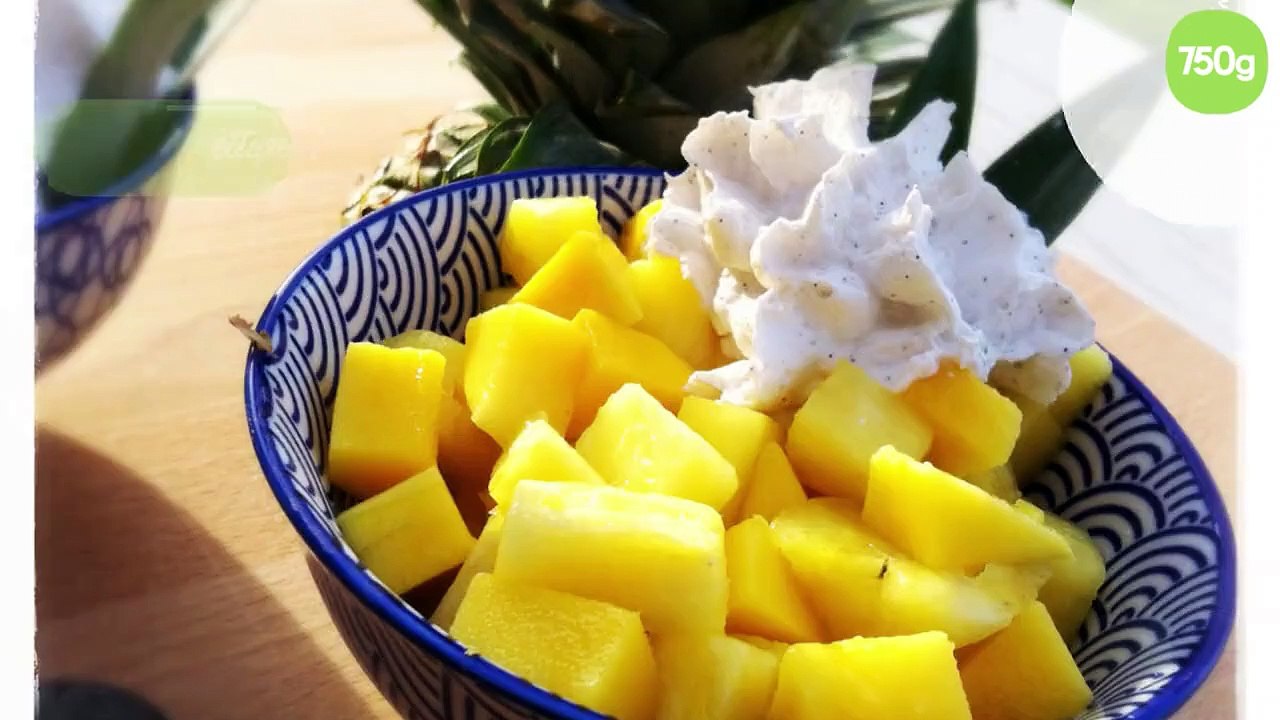 Salade de fruits exotiques à la chantilly de lait de coco