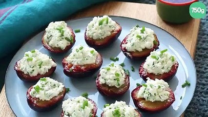 Bouchées apéro : quetsches et fromage de chèvre à la ciboulette