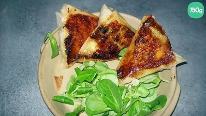Petit bricks aux fromages et miel