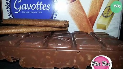 Tablette de chocolat au lait et crêpes dentelles