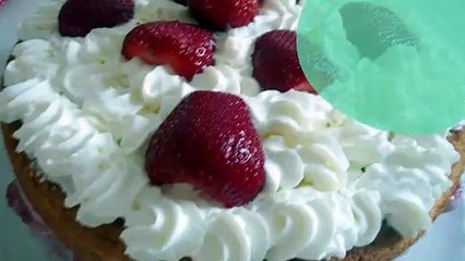 Génoise à la mousse de fraises