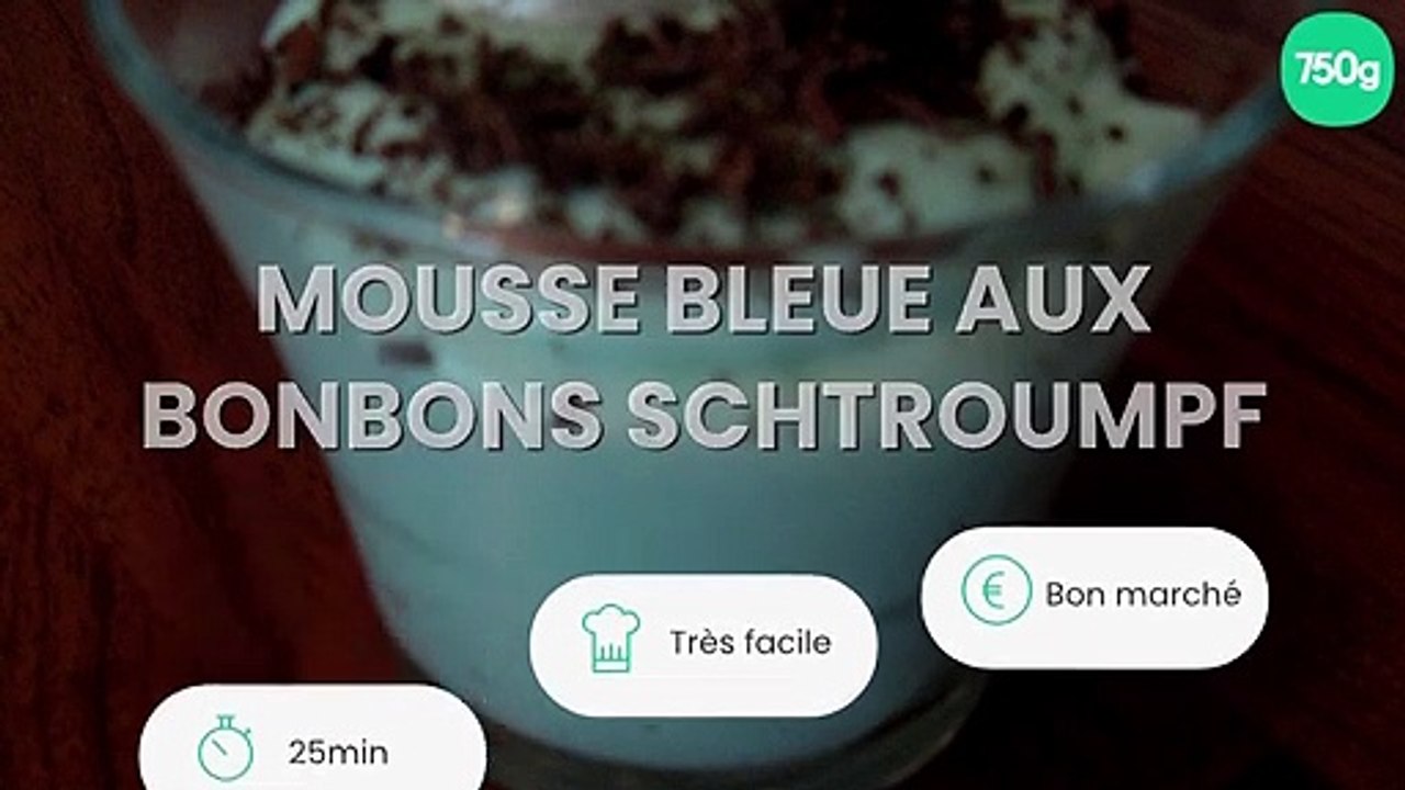 Mousse bleue aux bonbons schtroumpf