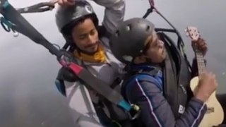 Man Sings 'Maa Tujhe Salaam' While Paragliding