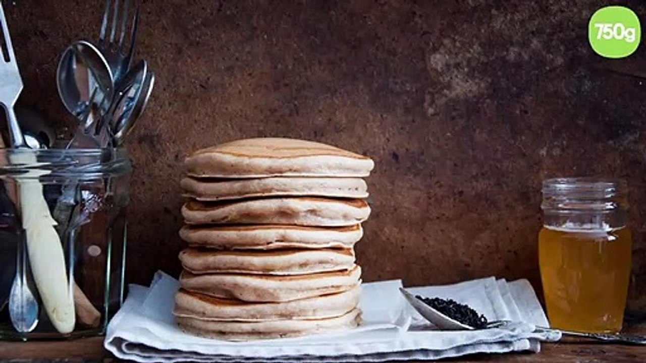 Pancakes aux farines de sarrasin, pois chiches et noix de coco