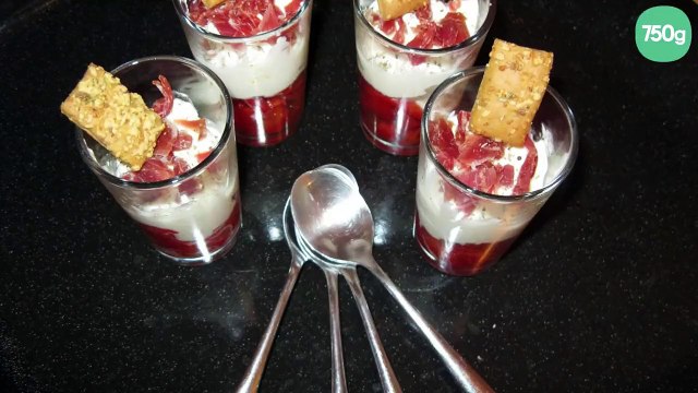 Verrines de poivrons ail et jambon cru