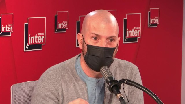 Akhenaton : Le rap n'est pas toujours engagé. Il peut aussi être festif, il l'était à ses débuts dans les années 70, il est devenu engagé dans les années 80. C'est toujours la résultante d'un contexte politique. Les années Reagan ont politisé le rap.