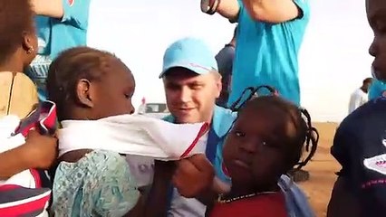 Almanya'daki Türkler, Moritanyalı çocuklara erken bayram sevinci yaşattı