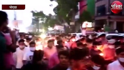 मासूम के हत्यारों को फांसी की मांग को लेकर सड़कों पर उतरा लोगों का हुजूम