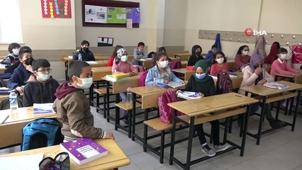 Sınıf başkanı oldu mektupla sözünü yerini getirdi