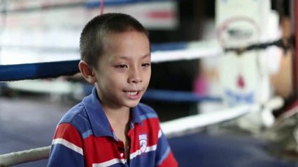 Tata, el boxeador tailandés que con 9 años mantiene a toda su familia