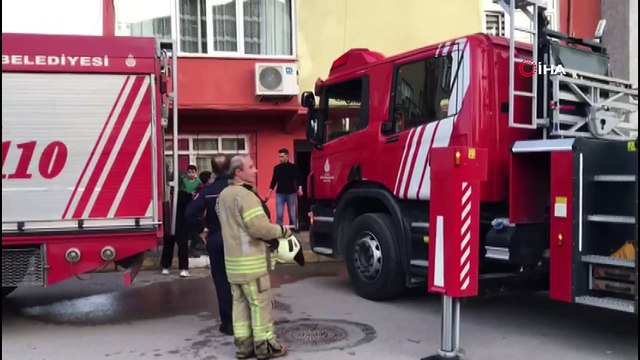 Pendik’te yangın paniği...Mahsur kalan yaşlı kadın böyle kurtarıldı