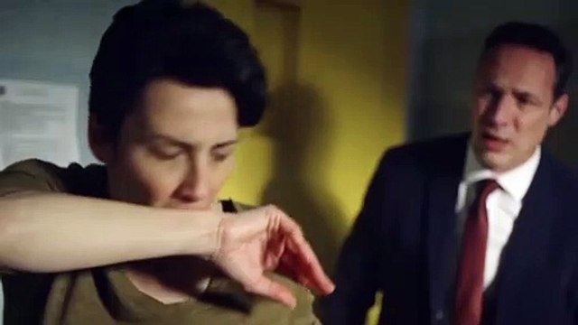 Plus belle la vie : Indiscrétion : Incendie aux baumettes - Elsa et Revel en danger de mort