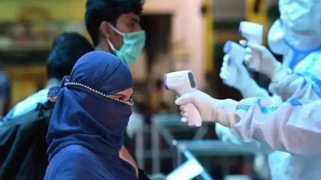 Coronavirus In India : ఇండియాలో కరోనా పీక్స్ - 1,15,736 కొత్త కేసులు | కర్ఫ్యూల తో కఠిన నిబంధనలు