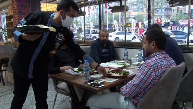 Urfalı ustalar, Edirneli ustaları ciğer kebabı yemeye davet etti