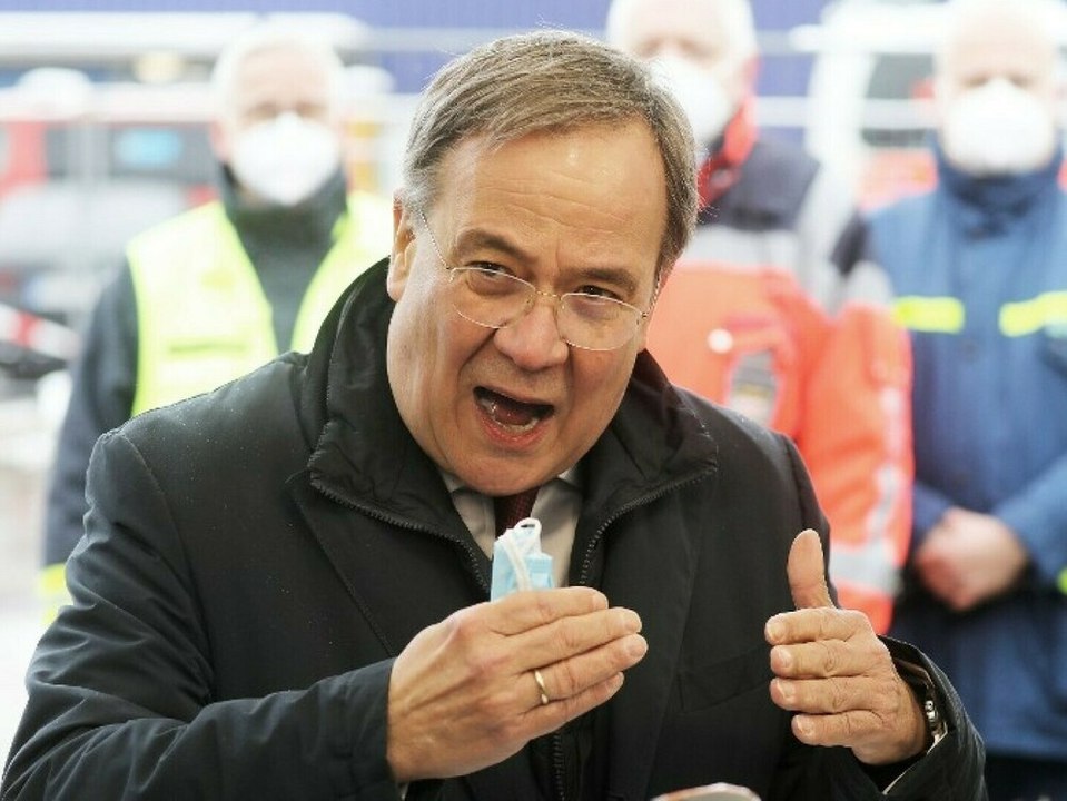 Armin Laschet verteidigt seinen 'Brücken-Lockdown'