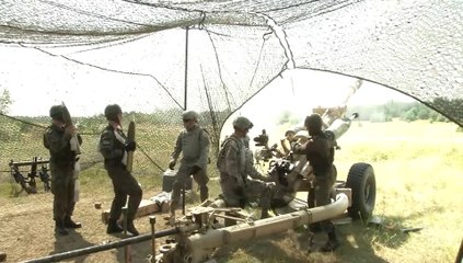 U.S. Artillerymen Train with Polish Army