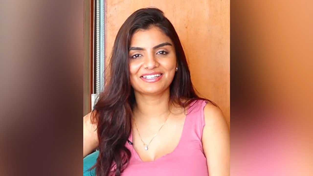 Anveshi Jain ने Reveal किया Parents का Reaction Anveshi के Bold अंदाज के बाद | FilmiBeat