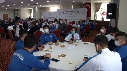 Download Video: Gaziosmanpaşa'da 42 amatör spor kulübüne nakdi yardım yapıldı