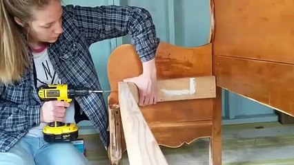 Diy Farmhouse Bench | Repurposed Headboard And Footboard