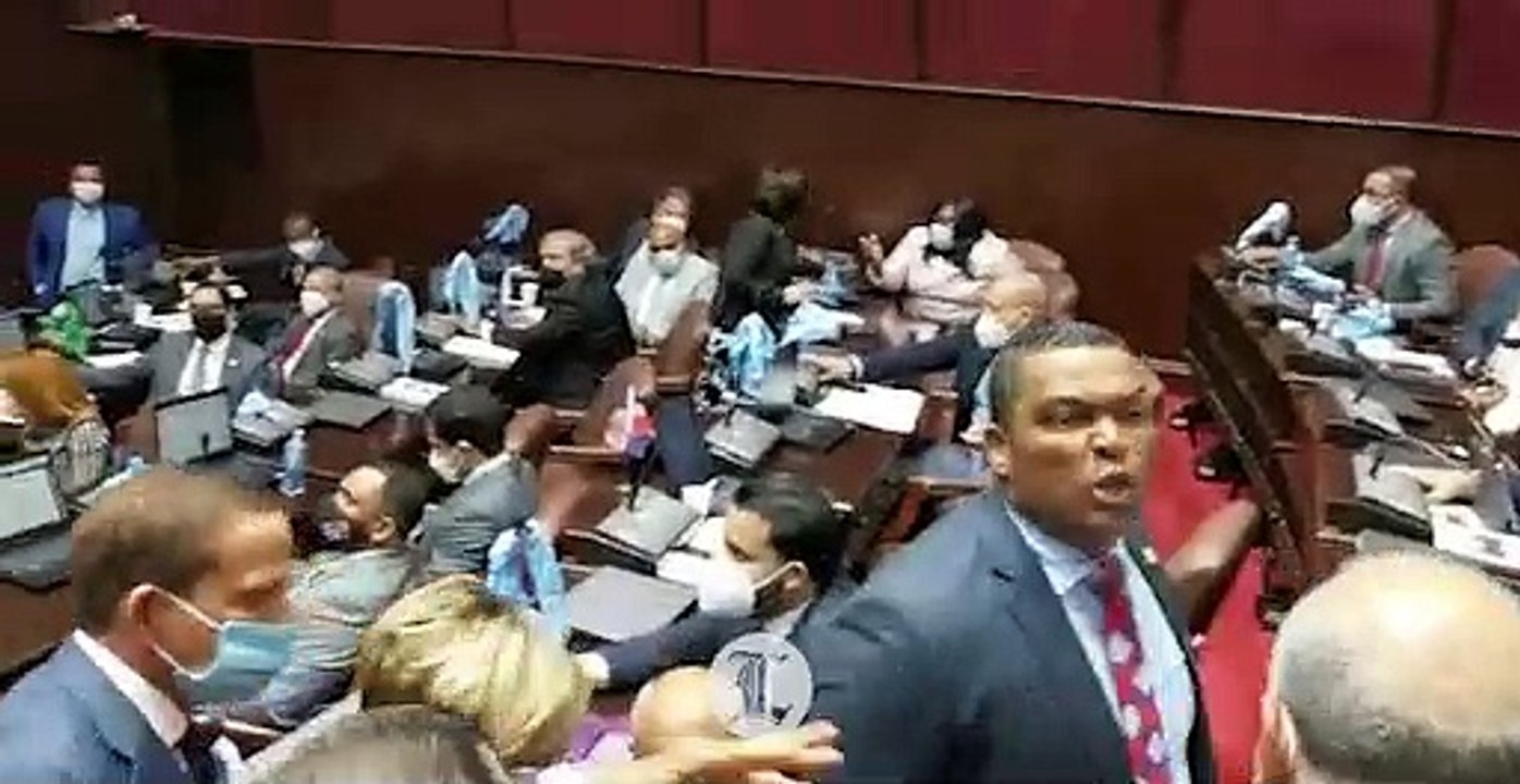 Duro enfrentamiento entre Alfredo Pacheco y Pedro Botello por el proyecto de 30 por ciento de AFP