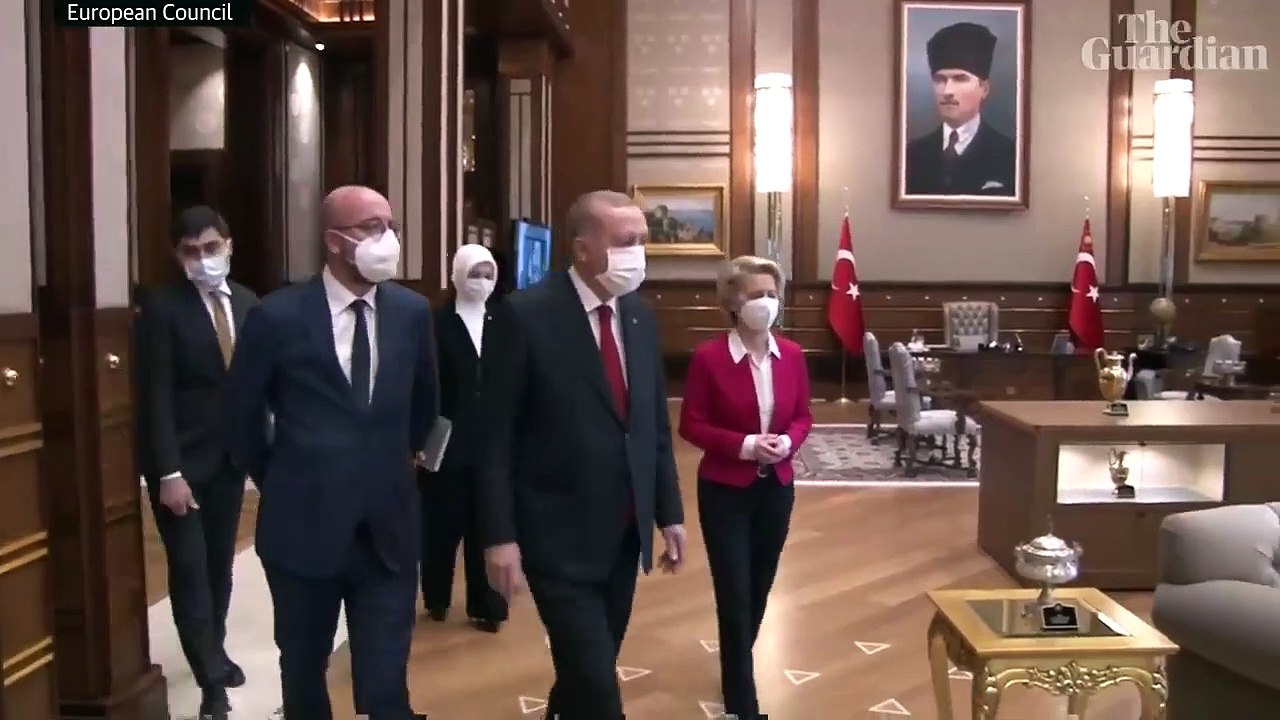 Ursula Von der Leyen snubbed in chair gaffe at EUErdoğan talks video