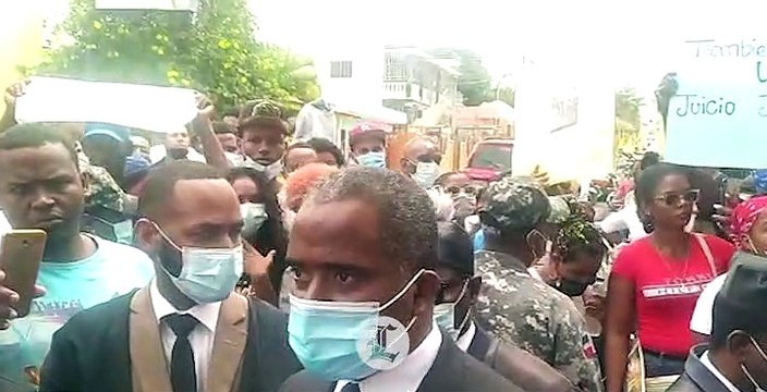 Por recusación a jueza, suspenden conocimiento de coerción a los acusados de matar esposos evangélicos