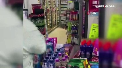 Markette dev kertenkele paniği!