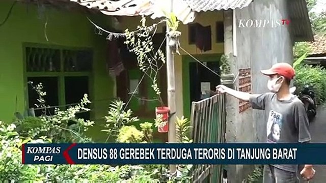 Densus 88 Geledah Rumah Terduga Teroris di Tanjung Barat, Warga Terkejut Tak Menyangka