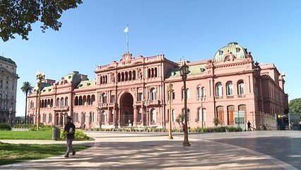 Argentina proíbe circulação noturna por três semanas