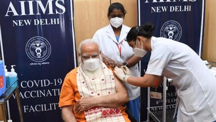 Video herunterladen: PM Modi gets 2nd dose of Covid vaccine at Delhi AIIMS