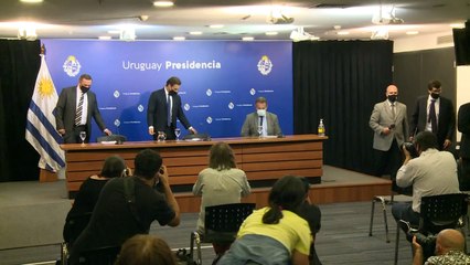 Gobierno uruguayo extiende medidas para "blindar abril" en peor momento de la pandemia