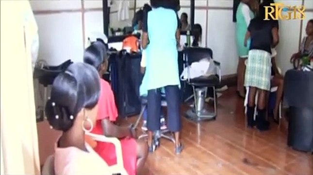 Responsab lekòl pwofesyonèl Mgr Joseph Serge Miot òganize yon jounen pòt louvri pou prezante travay