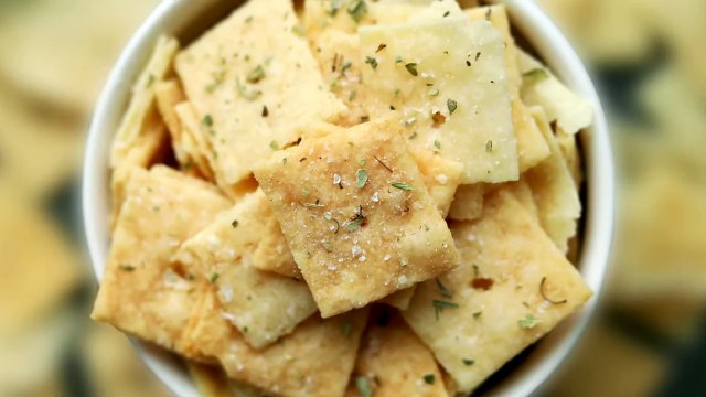 1 Carb Keto Crackers | Easy Keto Recipes