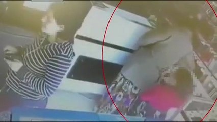 Arnavutköy'de şüphe üzerine durdurulan kadınlar telefon hırsızı çıktı