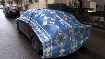 Meteorolojinin uyarısının ardından halı, battaniye ve kartonlu 'dolu' önlemi