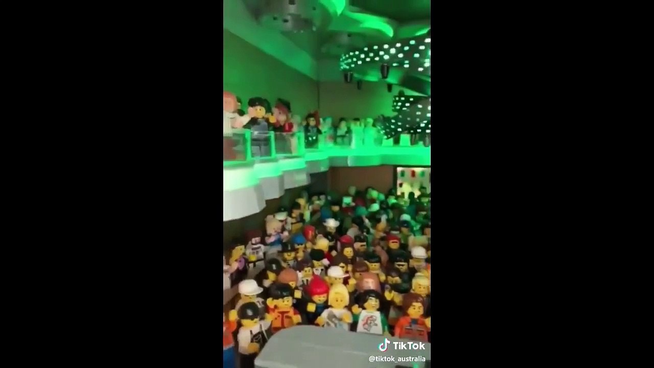 Tik Tok "Someone Like You" Adele Fake Concert - Tik Tok Ironic Meme Compilation [New 2019]