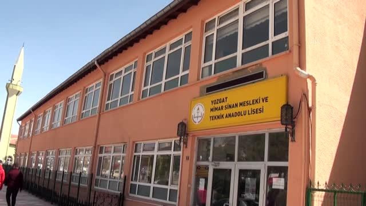 yozgat mimar sinan meslek lisesi nde uretilen siralar turkiye nin dort bir tarafina gonderiliyor dailymotion video