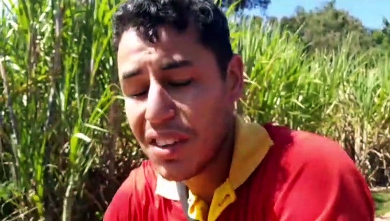 Adolescente fica ferida em acidente com motocicleta no Morumbi; motorista do carro fugiu