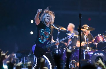 メタリカ、カーク・ハメット使用のギターがオークションに出品