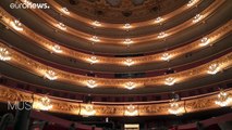غوستافو دوداميل يحبس أنفاس الجمهور بمقطوعة ملحمية على مسرح 