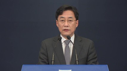 문 대통령 "국민 질책 엄중 수용...무거운 책임감" / YTN