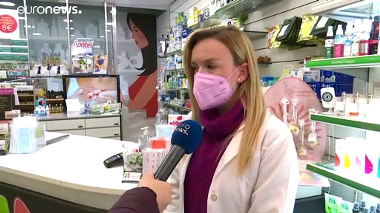 Στα φαρμακεία τα self test-Μεγάλο ενδιαφέρον απ...