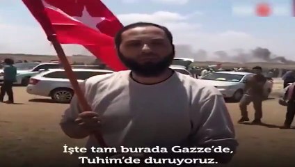 Elinde Türk bayrağıyla seslendi! Sizi bekliyoruz