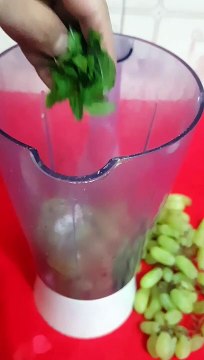 अंगूर के जूस बनाने का बहुत आसान तरीका #Shorts #Angoor ka Juice #Grape s juice #Juice Recipe by Safina kitchen