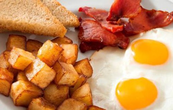 A Big Breakfast Burns More Daily Calories, Study Says