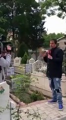 Mezarlıktaki gizemli kızı anlatan muhabiri fena korkuttular!