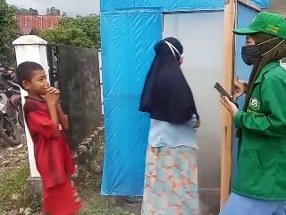 Cegah Covid, Satgas Bone Lemo Mengasapi Pasar Tradisional